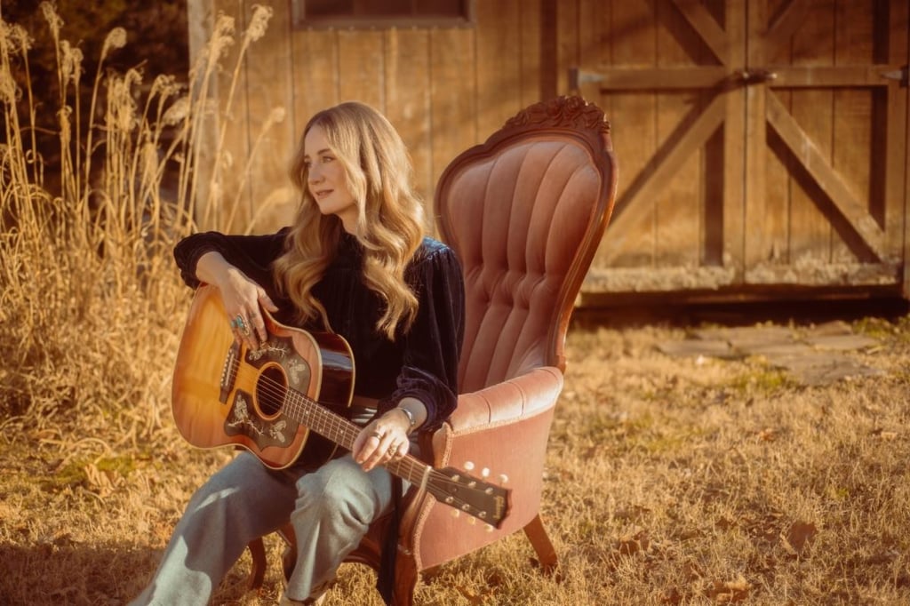 Margo Price with Guitar